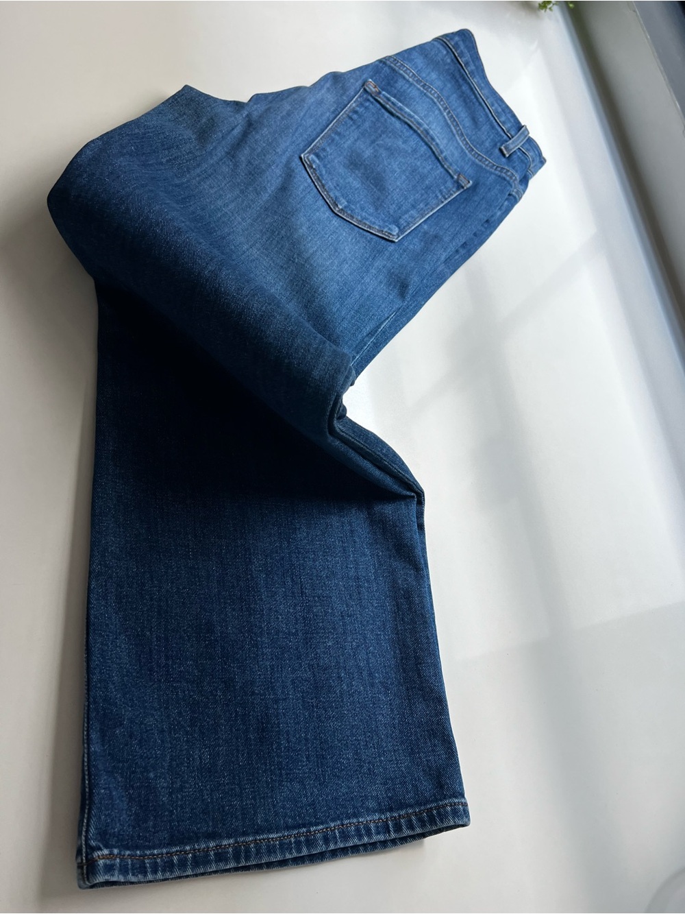 J Brand Women’s Joan Crop Jeans in  Blue Denim size 27